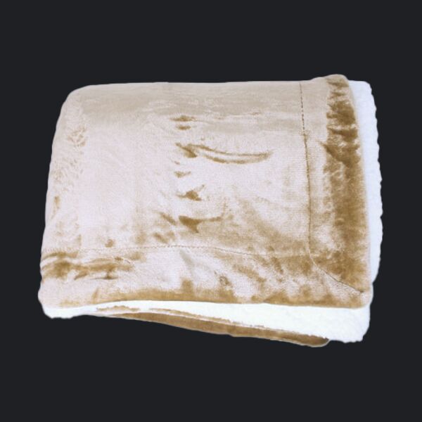 Challenger Lambswool Throw Thumbnail